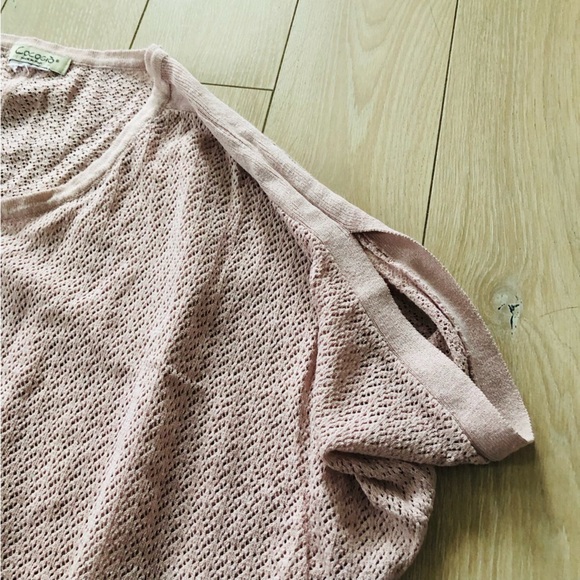 Cocogio Made in Italy Lace Summer Top in Soft Pink - Picture 6 of 9